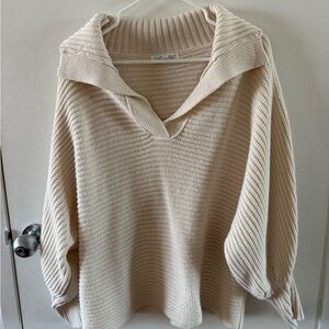 She + Sky Cream V-Neck Sweater